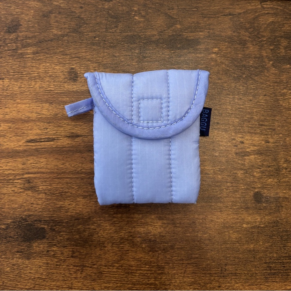 BAGGU Cornflower Earbud Case
